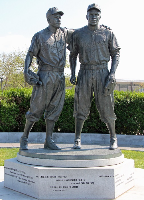 The Sporting Statues Project: Pee Wee Reese: Louisville Bats, Slugger  Field, Louisville, KY